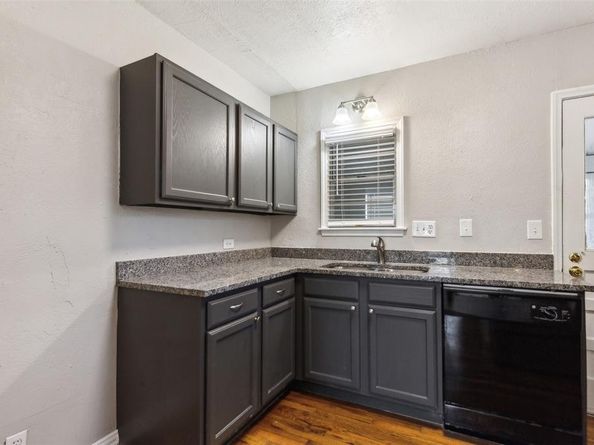 6420  Camp Bowie Boulevard , Fort Worth Texas 76116