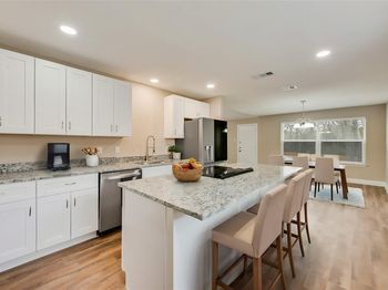 5040  Hollow Ridge Road 