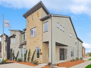 920  Meadowcrest Drive 