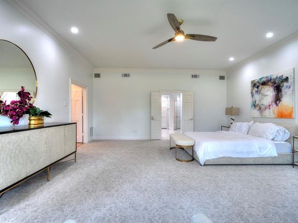 5919  Club Hill Place , Dallas Texas 75248