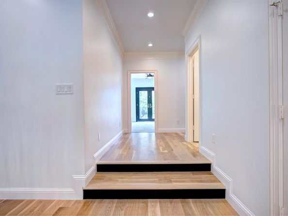 5919  Club Hill Place , Dallas Texas 75248