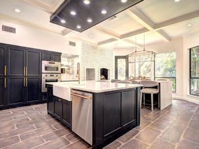 5919  Club Hill Place , Dallas Texas 75248