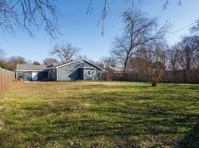 6633  Emhouse Street , Dallas Texas 75232