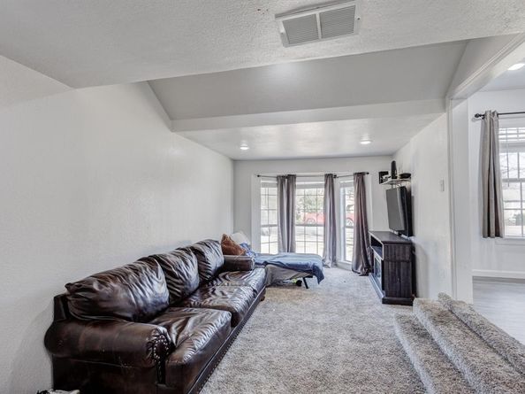 6633  Emhouse Street , Dallas Texas 75232