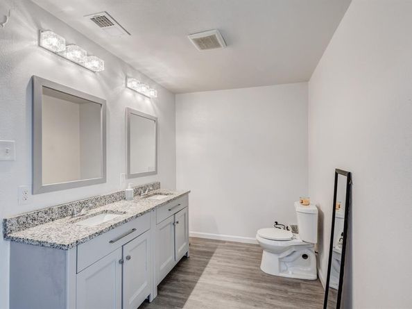 6633  Emhouse Street , Dallas Texas 75232