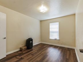 5220  Shackleford Street , Fort Worth Texas 76119