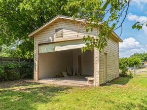 5220  Shackleford Street , Fort Worth Texas 76119