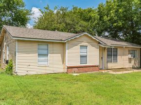 5220  Shackleford Street , Fort Worth Texas 76119