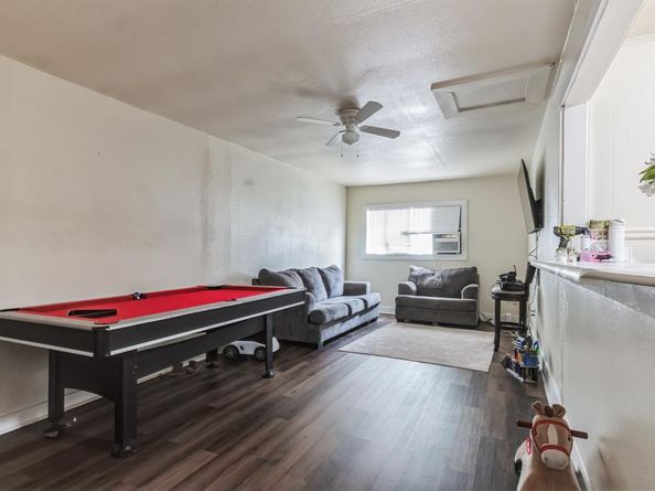 5220  Shackleford Street , Fort Worth Texas 76119
