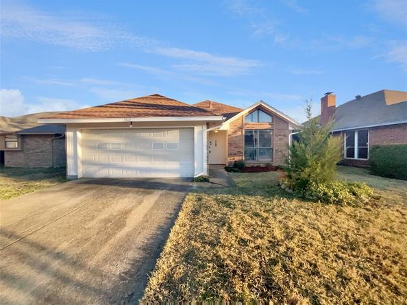 2602  Shalimar Drive , Garland Texas 75040