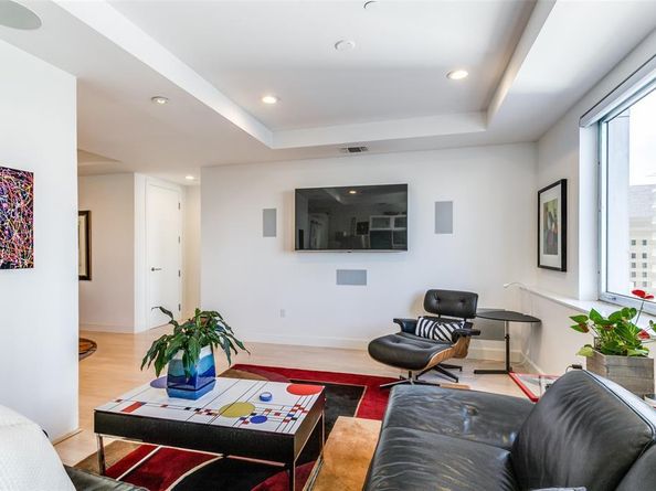 1505  Elm Street  1003, Dallas Texas 75201