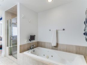 1505  Elm Street  1003, Dallas Texas 75201