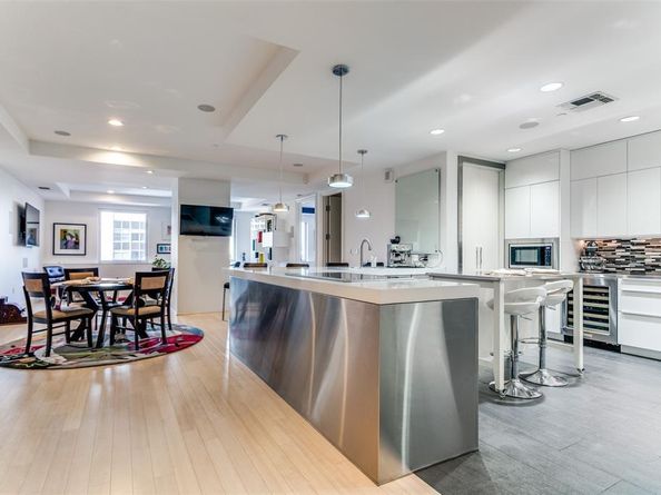 1505  Elm Street  1003, Dallas Texas 75201