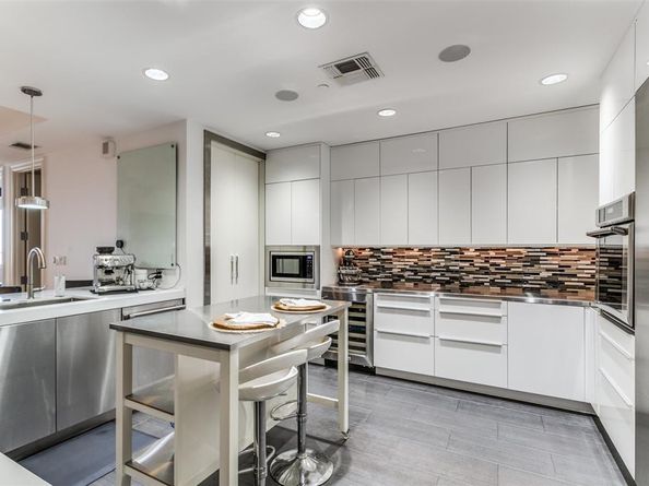 1505  Elm Street  1003, Dallas Texas 75201