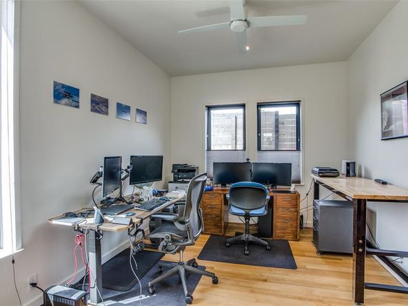 452 W Morphy Street , Fort Worth Texas 76104