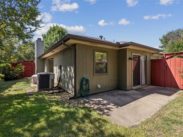 9809  Chandler Court , Dallas Texas 75243