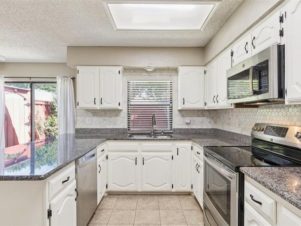 9809  Chandler Court , Dallas Texas 75243