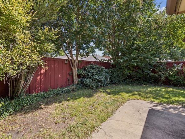 9809  Chandler Court , Dallas Texas 75243