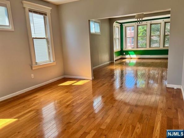 8804 5th Avenue, North Bergen NJ 07047