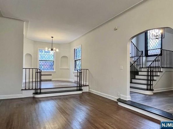 695 Palisade Avenue, Cliffside Park NJ 07010