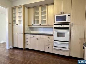 695 Palisade Avenue, Cliffside Park NJ 07010