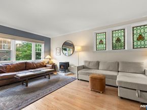 370 Undercliff Avenue, Edgewater NJ 07020