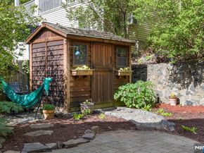 370 Undercliff Avenue, Edgewater NJ 07020