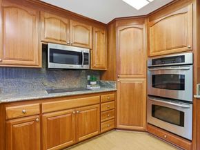 18967 Palo Oaks Court, Saratoga CA 95070