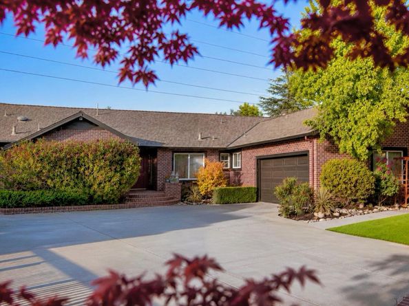 12498 Sumner Drive, Saratoga CA 95070