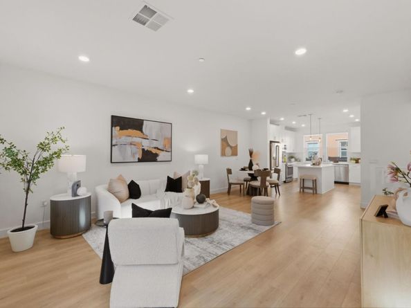 1065 Darwin Terrace 3, Sunnyvale CA 94085