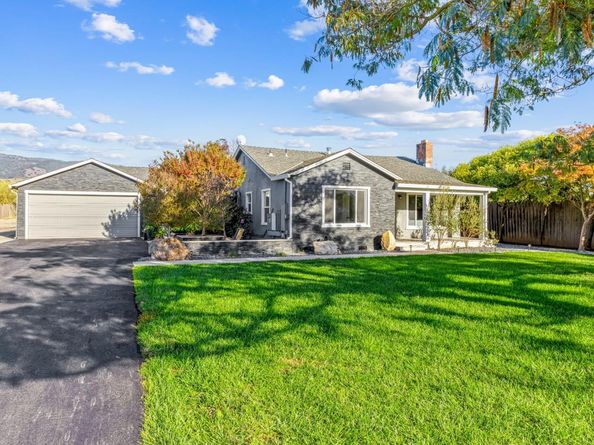 11840 Foothill Avenue, Gilroy CA 95020