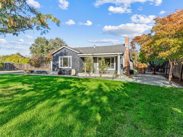 11840 Foothill Avenue, Gilroy CA 95020