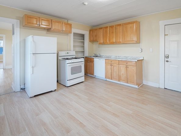 168 Lunenburg St, Fitchburg MA 01420