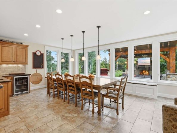 236 Bridle Path, North Andover MA 01845