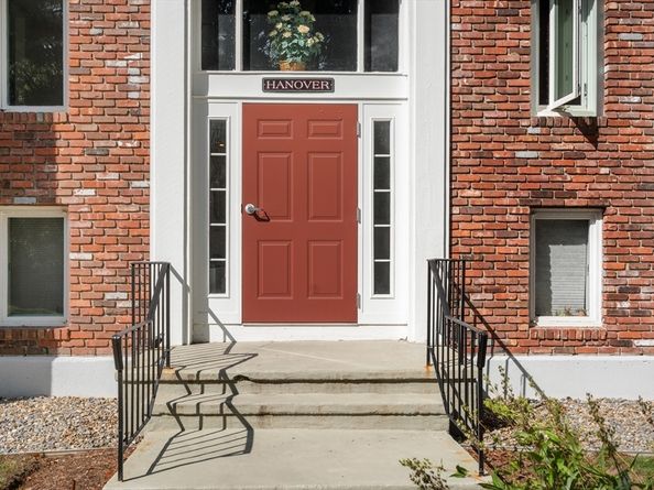 220 Bedford 5H, Bridgewater MA 02324