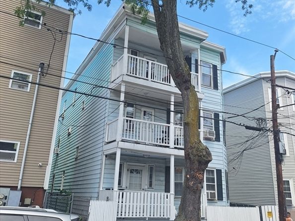 148 Congress Ave, Chelsea MA 02150
