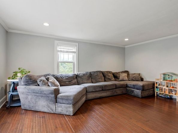 350 Union St, Leominster MA 01453