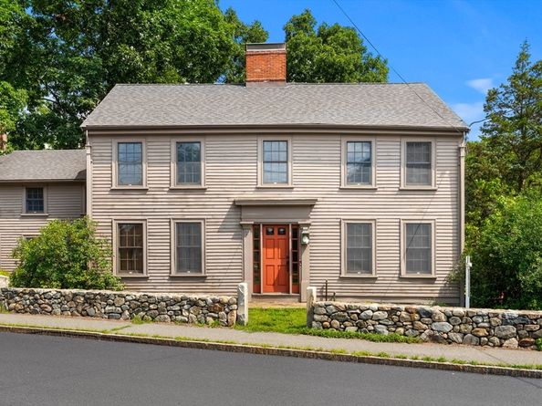 17 Elm St, North Reading MA 01864