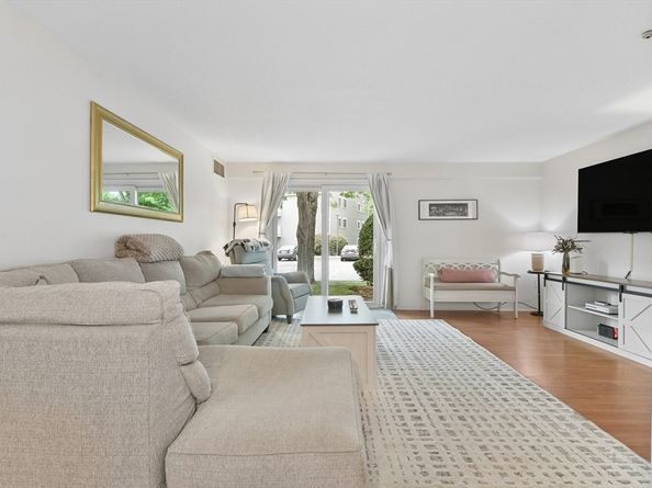 36 Silver Hill Lane 15, Natick MA 01760