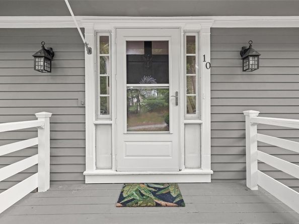 10 Flint Locke Dr, Duxbury MA 02332