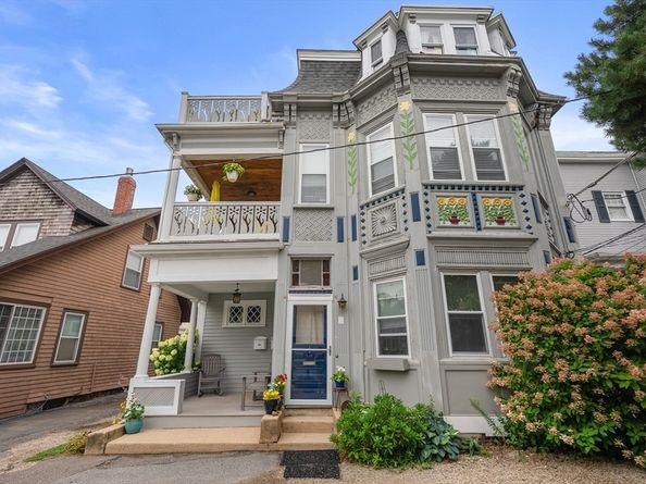 9 Gray Cir 2, Lynn MA 01902