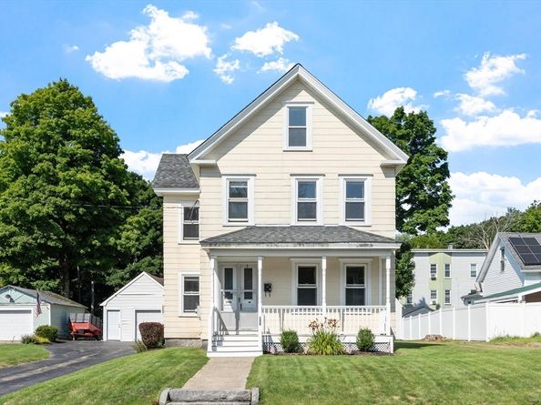 155 Pond St, Leominster MA 01453