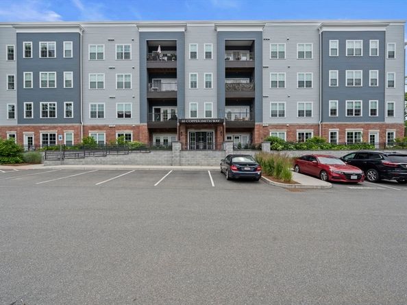 60 Coppersmith Way 303, Canton MA 02021