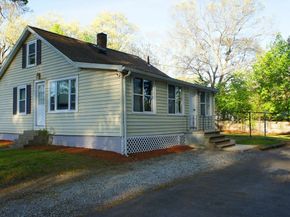 32 Birch Rd, Natick MA 01760