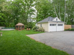 172 Sutton St, Northbridge MA 01534