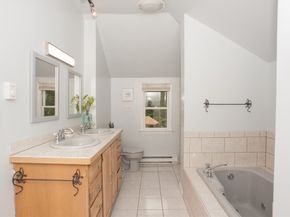 172 Sutton St, Northbridge MA 01534