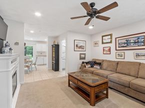 41 Fairway Dr 41, Tewksbury MA 01876