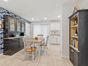 41 Fairway Dr 41, Tewksbury MA 01876