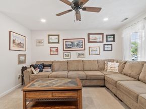 41 Fairway Dr 41, Tewksbury MA 01876