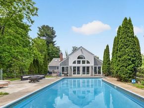 57 Center St, Groveland MA 01834